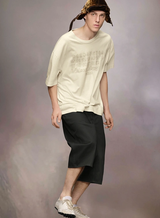 Футболка Maison Margiela Embroidered Logo Ecru