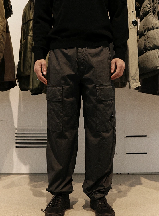 Брюки C.P. Company Microreps Boxy Cargo Black