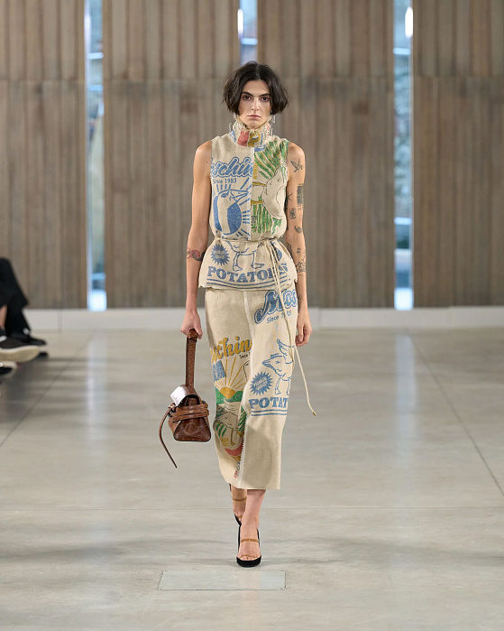 Ничто превращается сразу и во все: MOSCHINO SS’26