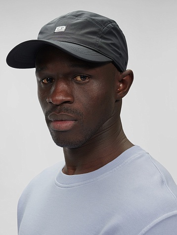 Кепка C.P. Company Chrome-R Panelled Logo Cap Black