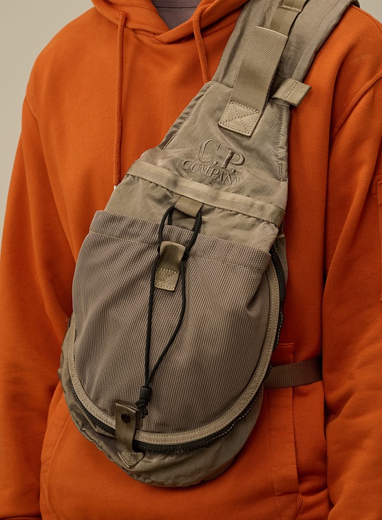 Сумка C.P. Company Nylon B Crossbody Mesh Walnut