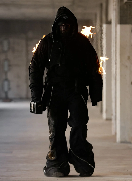 50 оттенков черного: Heliot Emil