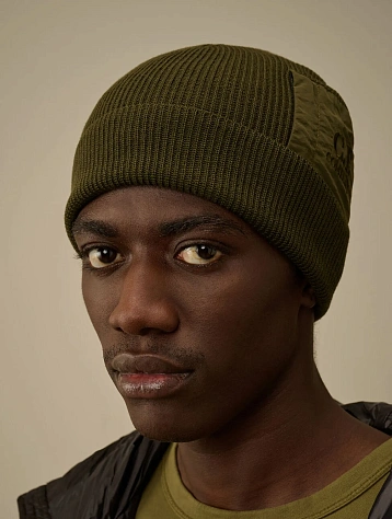Шапка C.P. Company Extrafine Merino Wool Zip Pocket Ivy Green
