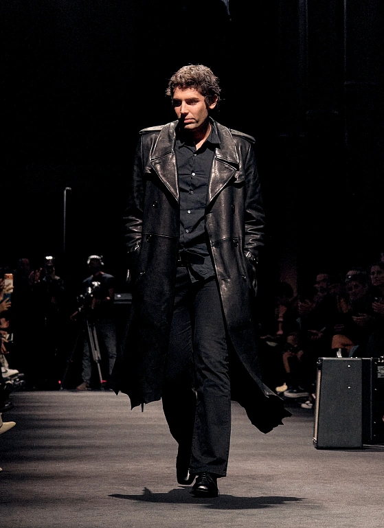 Романтика во мраке: показ Ann Demeulemeester SS’26