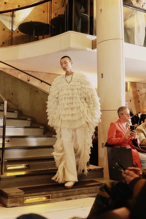 Традиции, объемы и новая классика: Hed Mayner