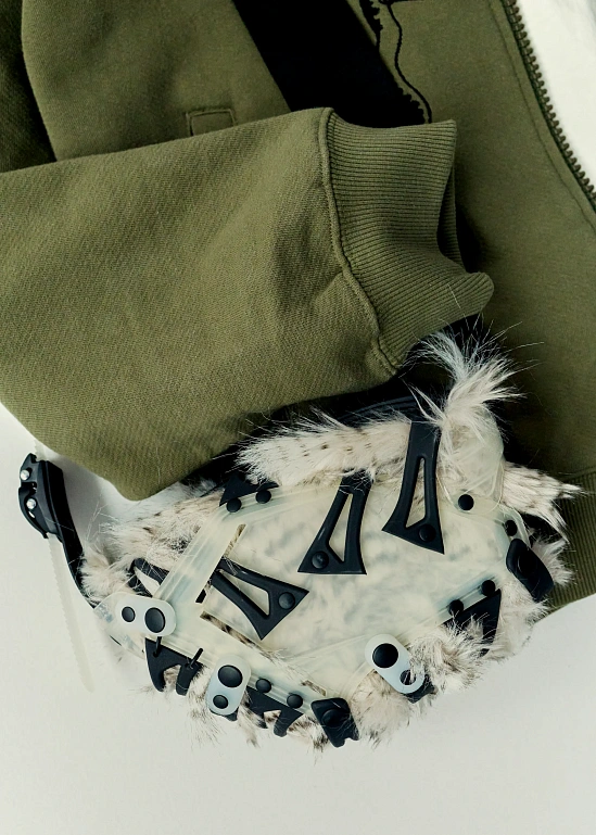 Всем застегнуться: пять образов с зип-худи