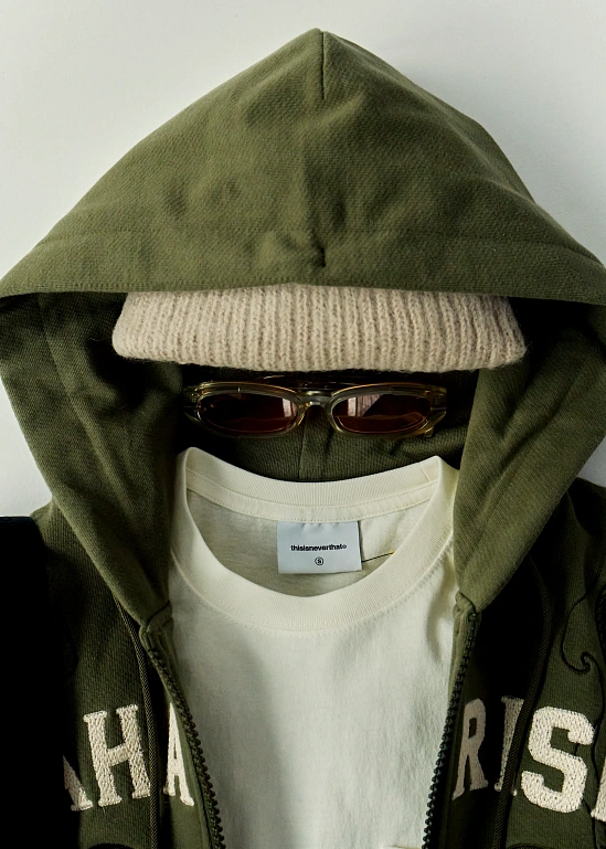 Всем застегнуться: пять образов с зип-худи