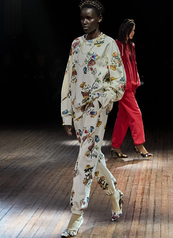 Двадцать лет спустя: всё те же источники вдохновения в юбилейной коллекции Undercover FW’25