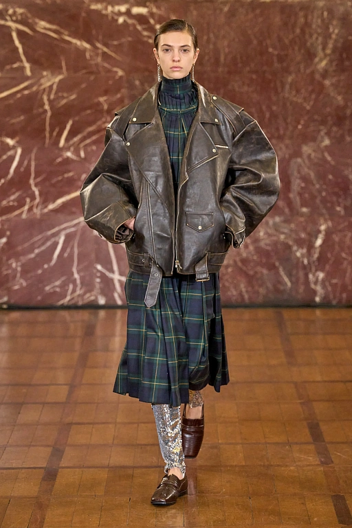 Традиции, объемы и новая классика: Hed Mayner