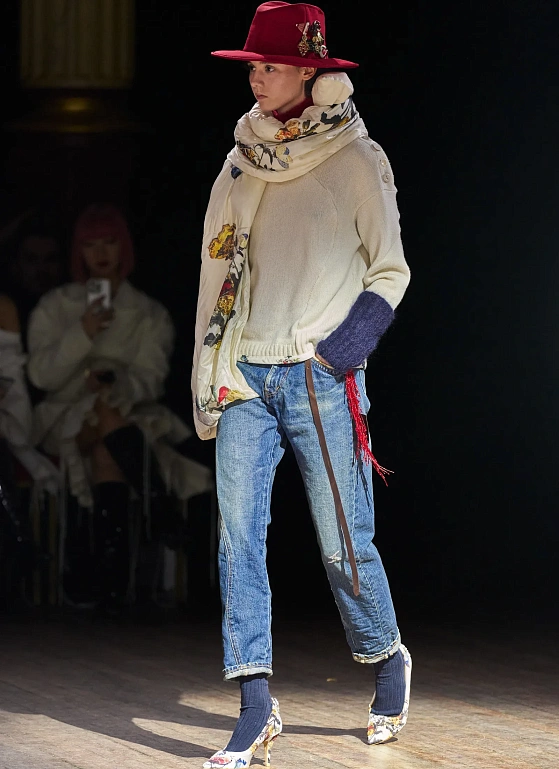 Двадцать лет спустя: всё те же источники вдохновения в юбилейной коллекции Undercover FW’25