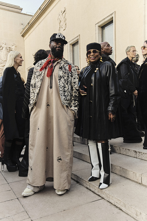 Стритстайл Rick Owens SS’26 у ступеней Токийского Дворца