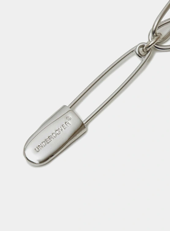 Ожерелье UNDERCOVER Brass Logo Engraved Pin Charm Silver
