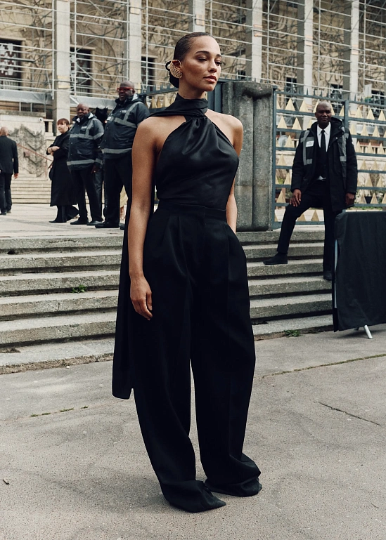 В ожидании Mugler FW’26: гости у Дворца Порт-Доре