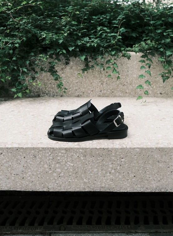 Женские сандалии EPINGLER Cube Shrunken Black