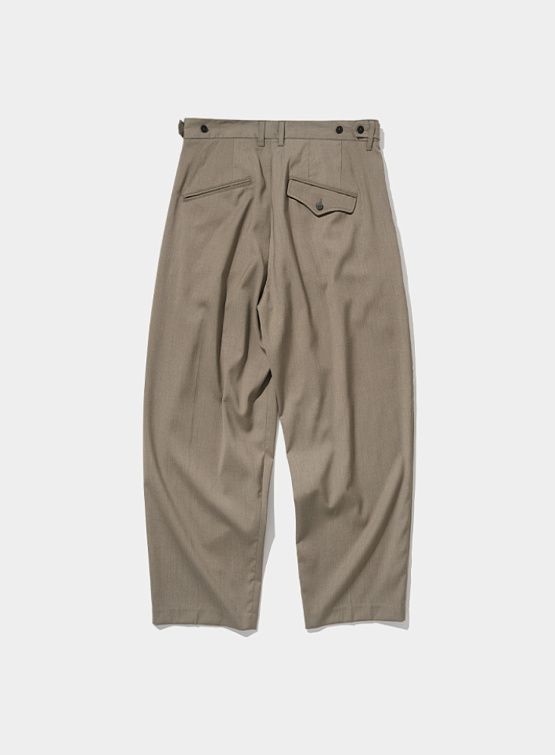 Брюки Uniform Bridge Tapered Two Tuck Slacks Beige