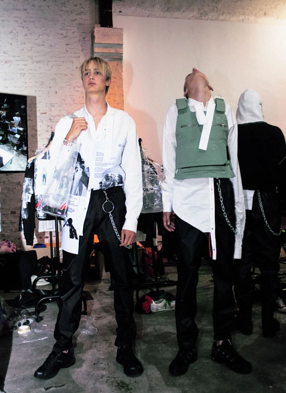 50 оттенков черного: Heliot Emil