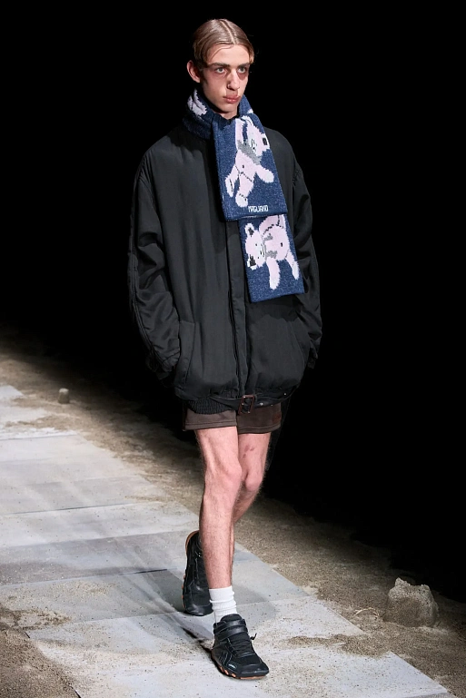 Ночь, зима и морское побережье в Magliano FW’25