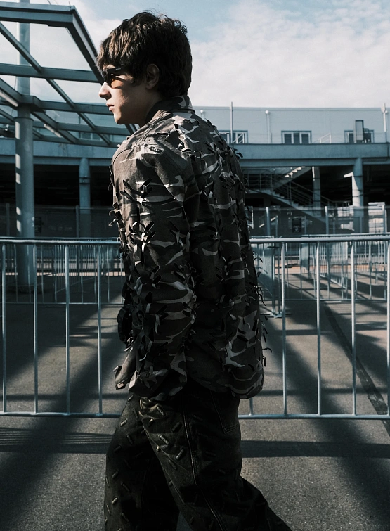 Рубашка JUNTAE KIM Laser-Slashed Camouflage