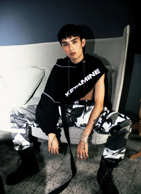 50 оттенков черного: Heliot Emil