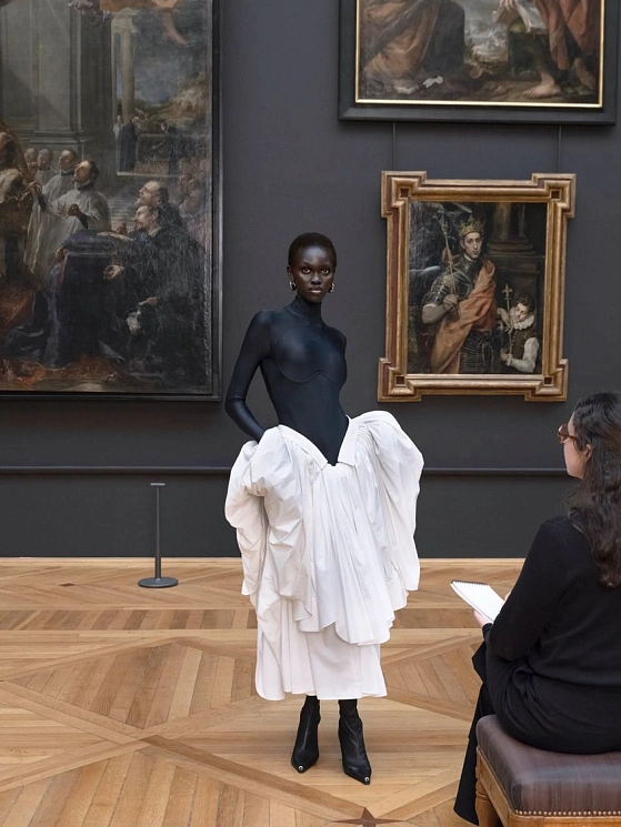 Полумесяц над Лувром: Marine Serre FW’26