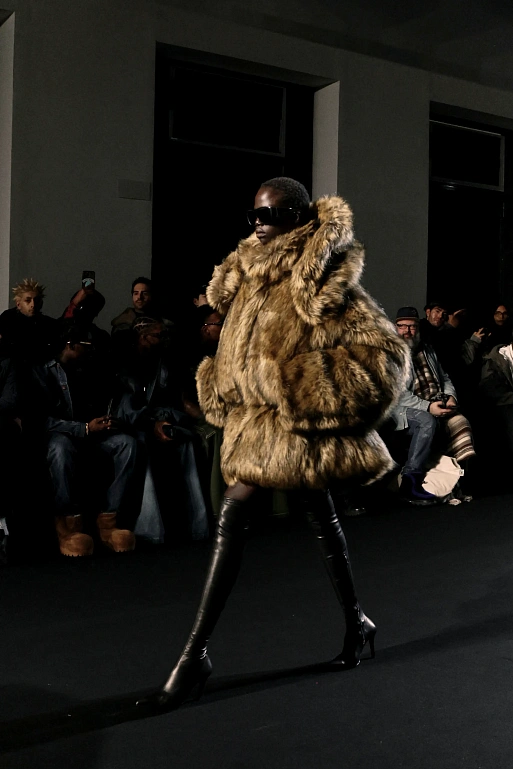 Juun.J FW’25 — новое исследование «уличного пошива» и современной классики