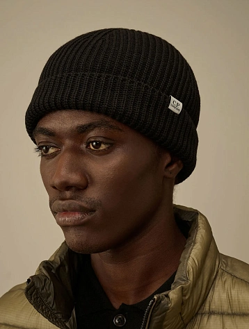 Шапка C.P. Company Extrafine Merino Fisherman Black