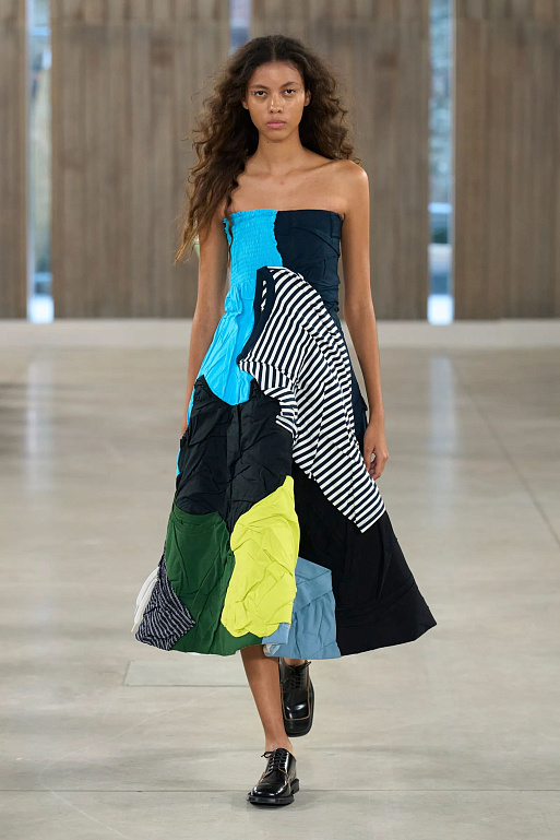 Ничто превращается сразу и во все: MOSCHINO SS’26