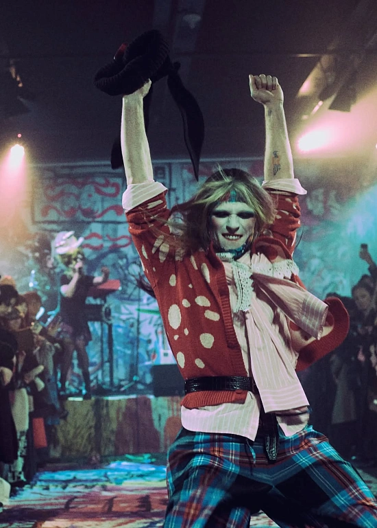 Панк-перформанс и шотландский романтизм в CJL FW’26