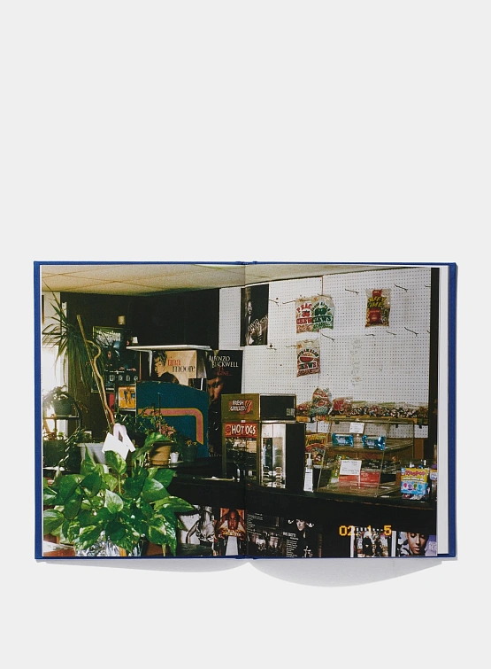 Книга Études Martine Syms - Strait