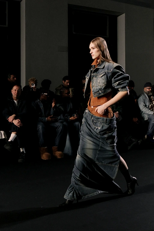 Juun.J FW’25 — новое исследование «уличного пошива» и современной классики