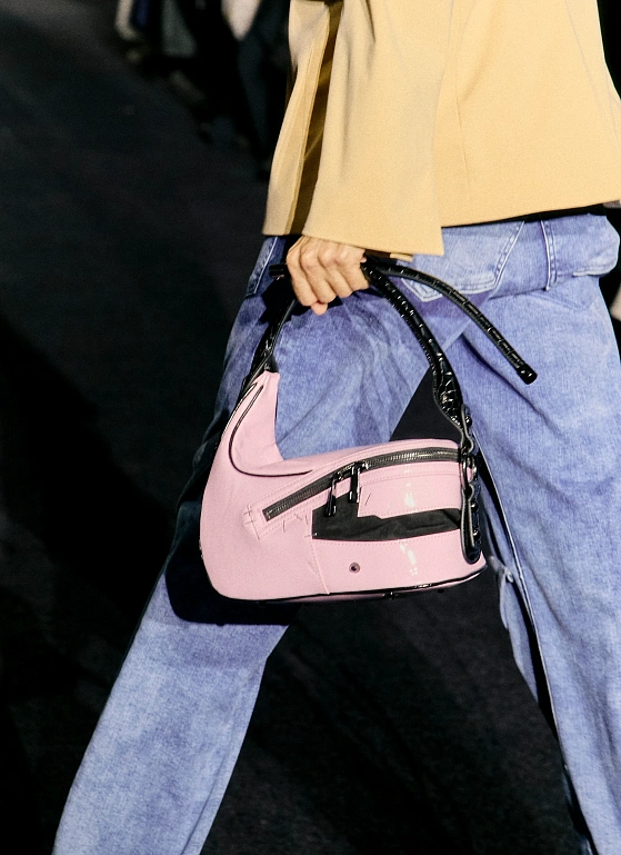 Быть собой или в образе — Ottolinger объединяет идеи на показе FW’25 