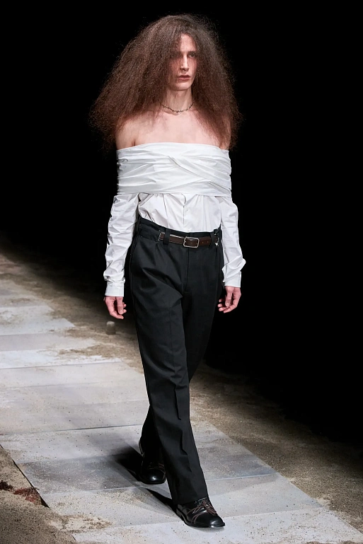 Ночь, зима и морское побережье в Magliano FW’25