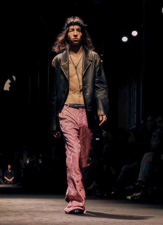 Романтика во мраке: показ Ann Demeulemeester SS’26