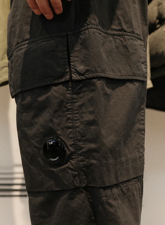 Брюки C.P. Company Microreps Boxy Cargo Black