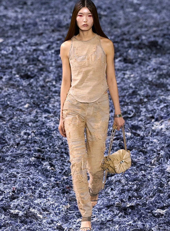 Женская сумка Diesel Scrunch-D Shoulder S Safari