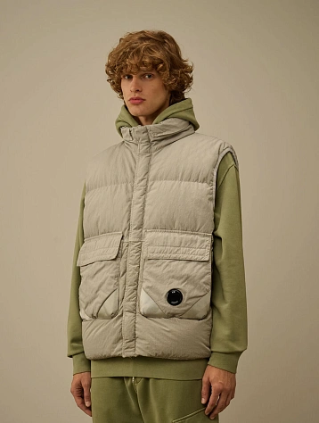 Жилет C.P. Company EcoChrome Padded Shell London Fog