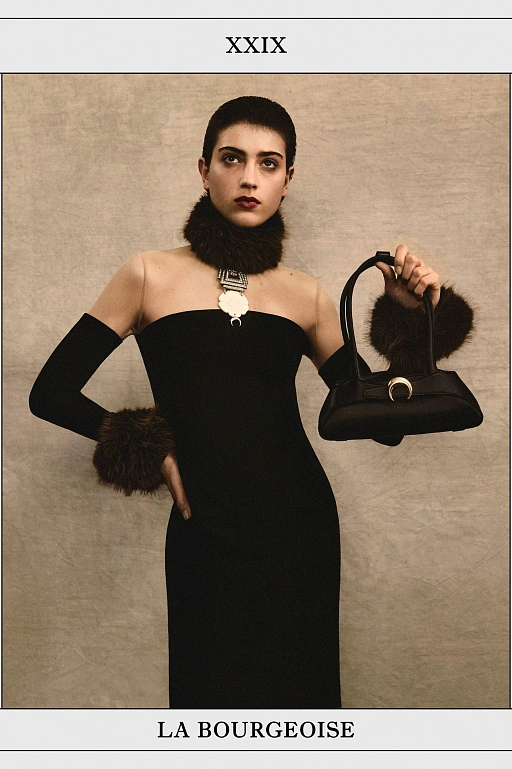 Полумесяц над Лувром: Marine Serre FW’26