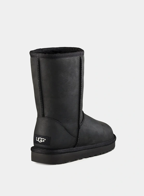 Сапоги UGG Classic Short Leather Black