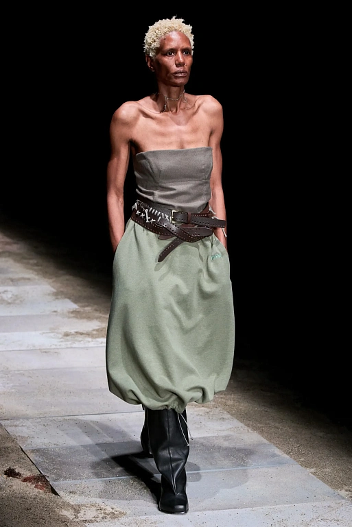 Ночь, зима и морское побережье в Magliano FW’25