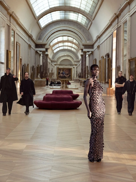 Полумесяц над Лувром: Marine Serre FW’26