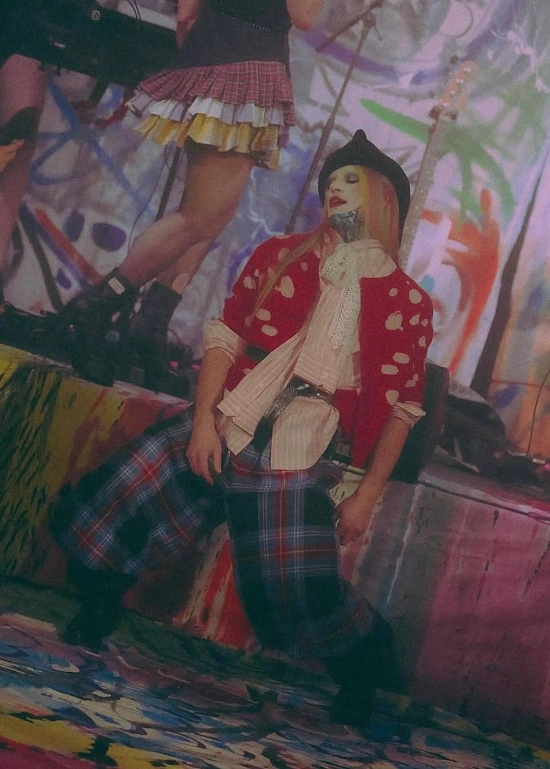 Панк-перформанс и шотландский романтизм в CJL FW’26