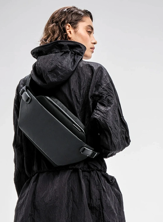 Сумка COTE&CIEL Isarau M Obsidian Black