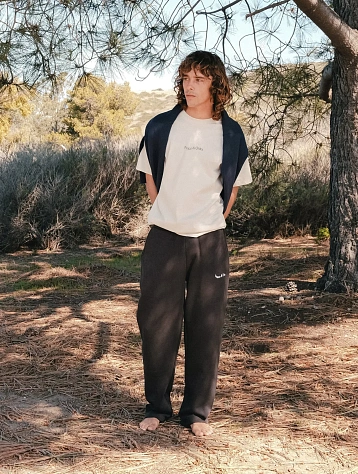 Футболка MUSEUM OF PEACE & QUIET Wordmark Bone