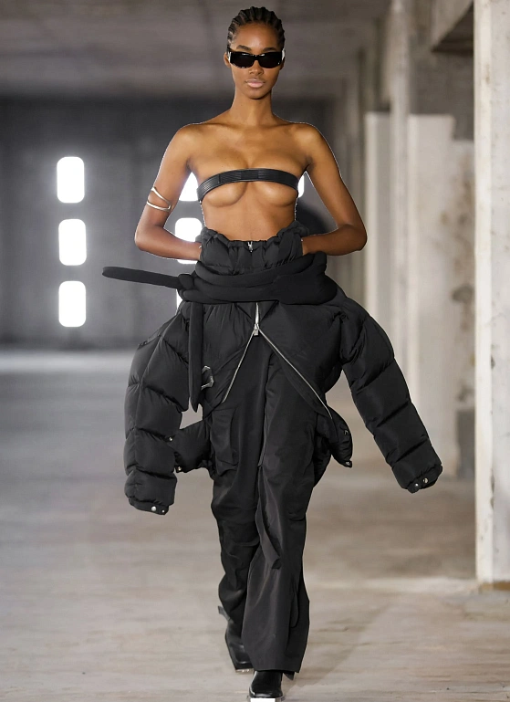 50 оттенков черного: Heliot Emil