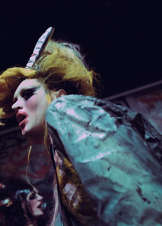 Панк-перформанс и шотландский романтизм в CJL FW’26