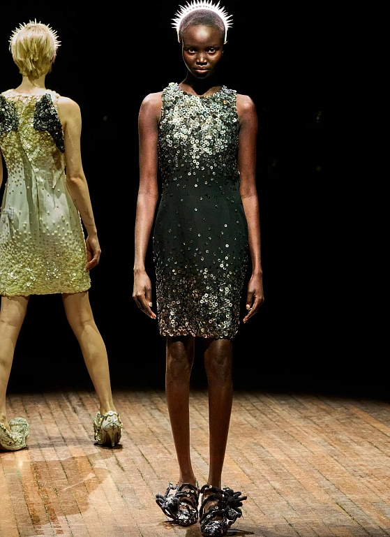 Двадцать лет спустя: всё те же источники вдохновения в юбилейной коллекции Undercover FW’25